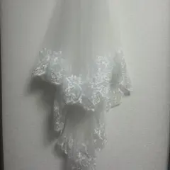 ホワイトウェディングベール レーストリム付き