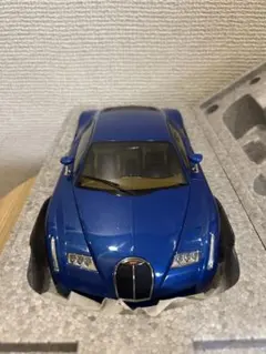 AUTOart ブガッティEB 18.3 シロン 1/18のサムネイル