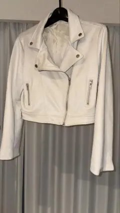 Item thumbnail for item dd4bee1f-834d-4791-92a1-72c8a465465e