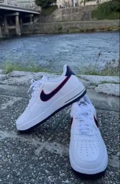 Nike Air Force １スニーカー ホワイト ネイビー レッド