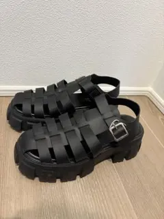 KOBE LETTUCE グルカサンダル 厚底 ブラックのサムネイル