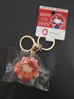 本日発売！関西万博 ハローキティ推しカラー立体キーホルダーなりきりミャクミャク