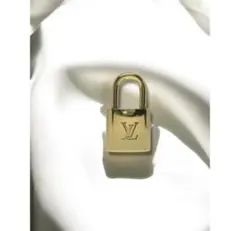 Louis Vuitton ゴールド 南京錠　パドロック