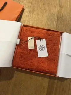 【新品未使用】エルメス　カレ　タオルのサムネイル