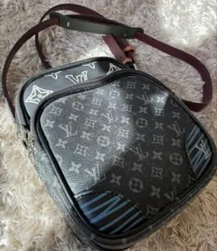 Louis Vuitton モノグラム エクリプス ショルダーバッグのサムネイル