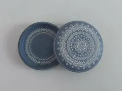 和田由記子　お皿　イッチン　作家　2枚セット 和田由記子お皿イッチン作家2枚セット大倉陶園金蝕バラポット(大)