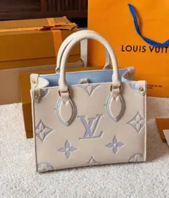 LOUIS VUITTON オンザゴー バッグ ホワイト