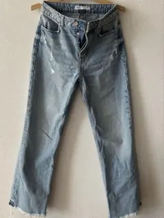 【美品】ZARA ストレートデニム　ライトブルー　フリンジ