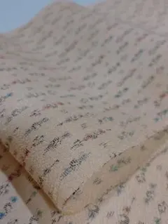 M201 正絹 単衣紬 洗い張り ハギレ 生成系地色 ハンドメイド少し汚れあり