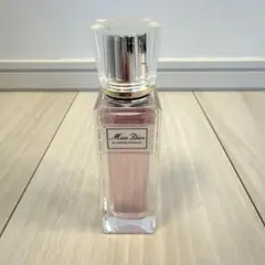 Dior ミス ディオール 香水のサムネイル