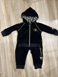 Champion ベビー フード付き上下セット