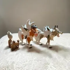 モンコレ　ポケモンフィギュア　イワンコ、ルガルガン(真昼の姿、たそがれの姿)