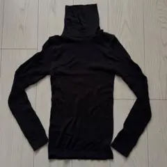 レディース UNIQLO 黒タートルネック Mサイズ