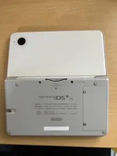 b*e様 Nintendo DS LL ホワイト 本体