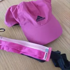 adidasランニングキャップ　ティゴラ　ボディバッグ　セット