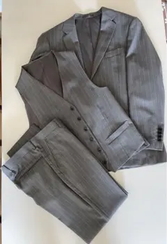 ④GARNIER 3ピース スーツ グレー ストライプ Lサイズ