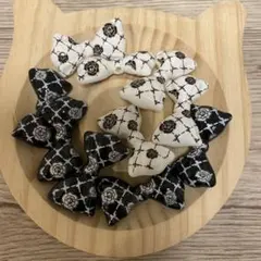 カメリア リボン ビーズ　白黒 2色セット デコパーツ