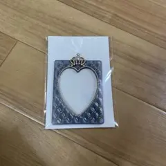 Item thumbnail for item a43dd8b5-4043-47b9-95f8-01e1d5de5461