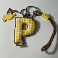 POPMART　PIN FOR LOVE　ラブブ　イニシャル　チャーム　【P】
