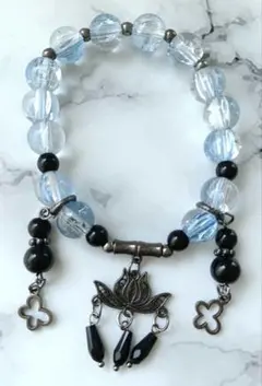 ハンドメイド ブレスレット 蓮の花チャーム