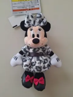 【新品】東京ディズニーランド　ミニー　ぬいぐるみチャーム　ヒョウ柄　白
