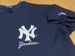 MLB ニューヨーク　ヤンキース Tシャツ 　Lサイズ　Yankeesのサムネイル