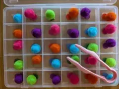モンテッソーリ教育 カラフル ポンポン掴みおもちゃ ハンドメイド
