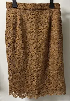 ユニクロ　レディース　レーススカート　タイトスカート　スカート　花柄　レース　M