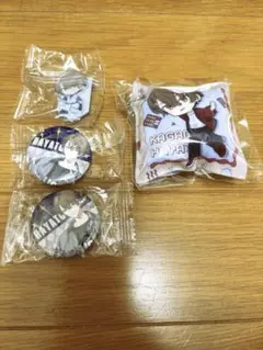 加賀美ハヤト　びっくらポン　クッションチャーム　アクリルスタンド　缶バッジ×2