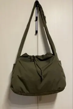 UNIQLO C ソフトパフィーショルダーバッグ オリーブ カーキ
