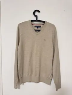 TOMMY HILFIGER ベージュ Vネックセーター M