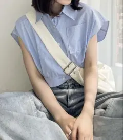 半袖 ストライプ ショート丈シャツ ブルーのサムネイル