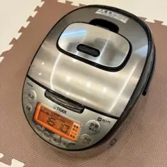 タイガー　IH炊飯ジャー　TIGER JKT-J101 炊飯器　5.5合炊きのサムネイル