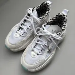 adidas 24.5 オズガイア　厚底スニーカー　美品