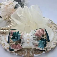 ⭐3264⭐❣️大人可愛い華やかアクセ❣️オリジナル✴インド刺繍リボンシュシュ