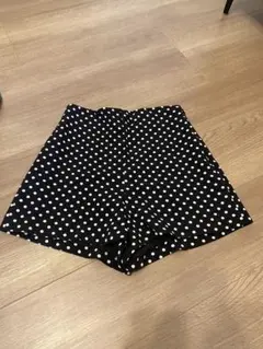 ZARA ドット柄 ショートパンツ ブラック XSのサムネイル