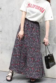 花柄　フレアロングスカート　ブラック　総ゴム　ライトオン　Right-on