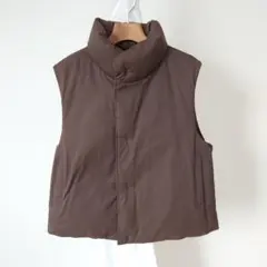 UNIQLO U ユニクロ ユー パフテックノンキルトベストブラウン Ｍサイズ