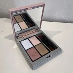 ETVOS ミネラルクラッシィシャドー クワイエットグラム