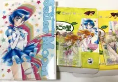 明治　セーラームーン カード２枚とクリアファイル１枚