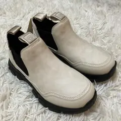 emmi×SHAKA TREK SHORT CHELSEA AT