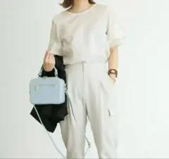 美品 23SS ラトータリテ　ラッフルスリーブブラウスのサムネイル