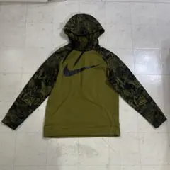 Nike Dri-FIT オリーブグリーン迷彩パーカー M