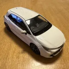 トヨタ カローラスポーツ 1/30カラーサンプルミニカーのサムネイル