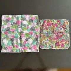 PAUL & JOE リバティ　ハンカチ 2枚セットのサムネイル