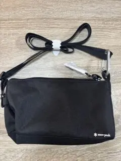 Item thumbnail for item bbb1fc46-e7bb-4ea1-8095-cb7acbdcf319