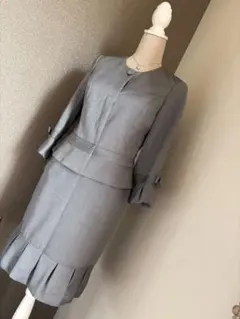 ♡エムズグレイシー　グレー フリル付きスーツセット♡ジャケット　スカート
