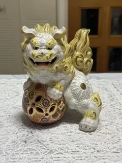 九谷焼　獅子　玉乗り獅子　狛犬　置物　縁起物　レトロ 九谷焼 玉乗り獅子 赤獅子 狛犬 置物 陶器 - メルカリ