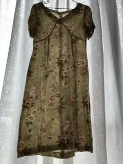ペイトンプレイス　春物　花柄ワンピース　膝丈　Mサイズ