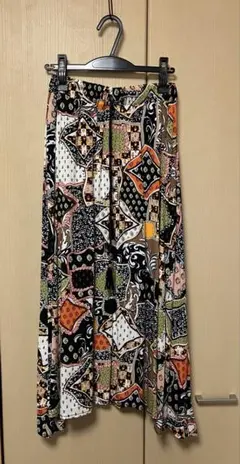 スカーフ柄 ロングスカート